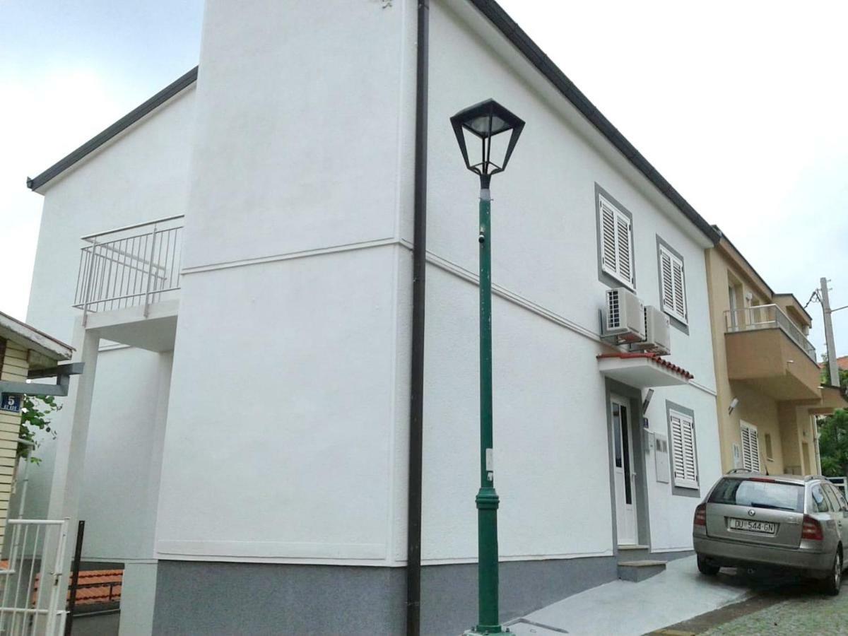 Sea Star Apartment Градац Екстериор снимка